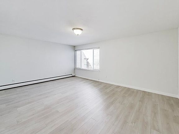 3rd image of 1737 Jackson St APT 307