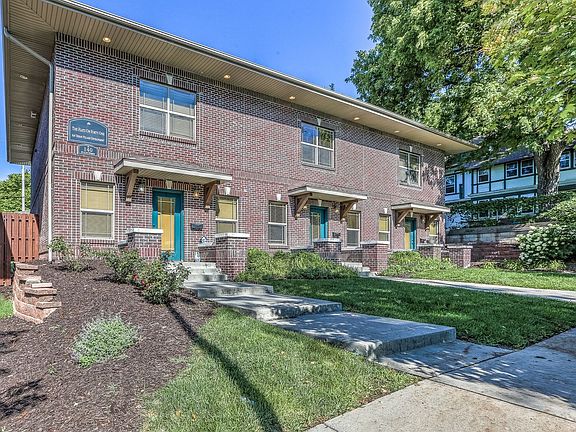 2nd image of 140 N 41st St #3B-2BA-1640SQFT