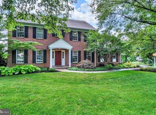 2020 Parkton Ln, York, PA 17408