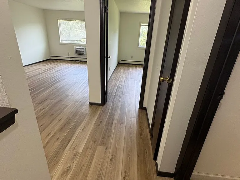 791 Russell Rd — Photo 12