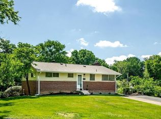 4411 Roundhill Rd, Alexandria, VA 22310