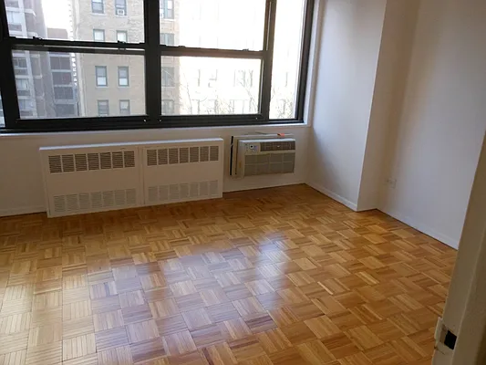 Rented by Realty Operations Group | media 1