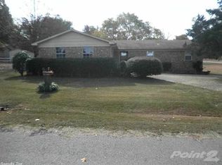 1129 Couchwood Dr, Benton, AR 72019