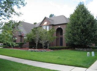 48581 Amber Lane Dr, Utica, MI 48315