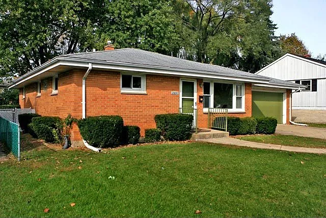2326 Yeoman St photo 1