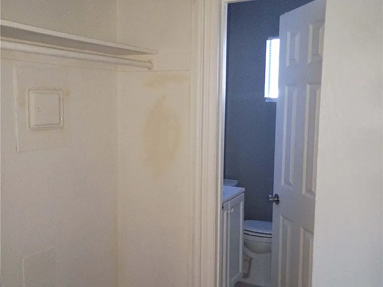 2100 Sunrise Ave #4 — Photo 10