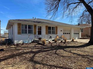 600 Windsor Dr, Lincoln, NE 68528