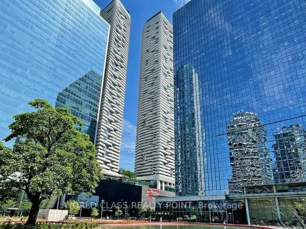 88 Harbour St, Toronto, ON