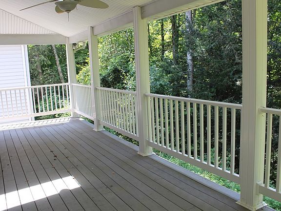 3rd image of 957 Coryland Rd