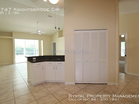 4th image of 9747 Knightsbridge Cir