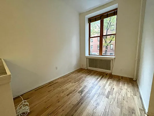 Rented by J PRESTON AND ASSOCIATES INC | media 13