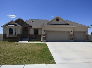 5623 S 3100 W, Roy, UT 84067
