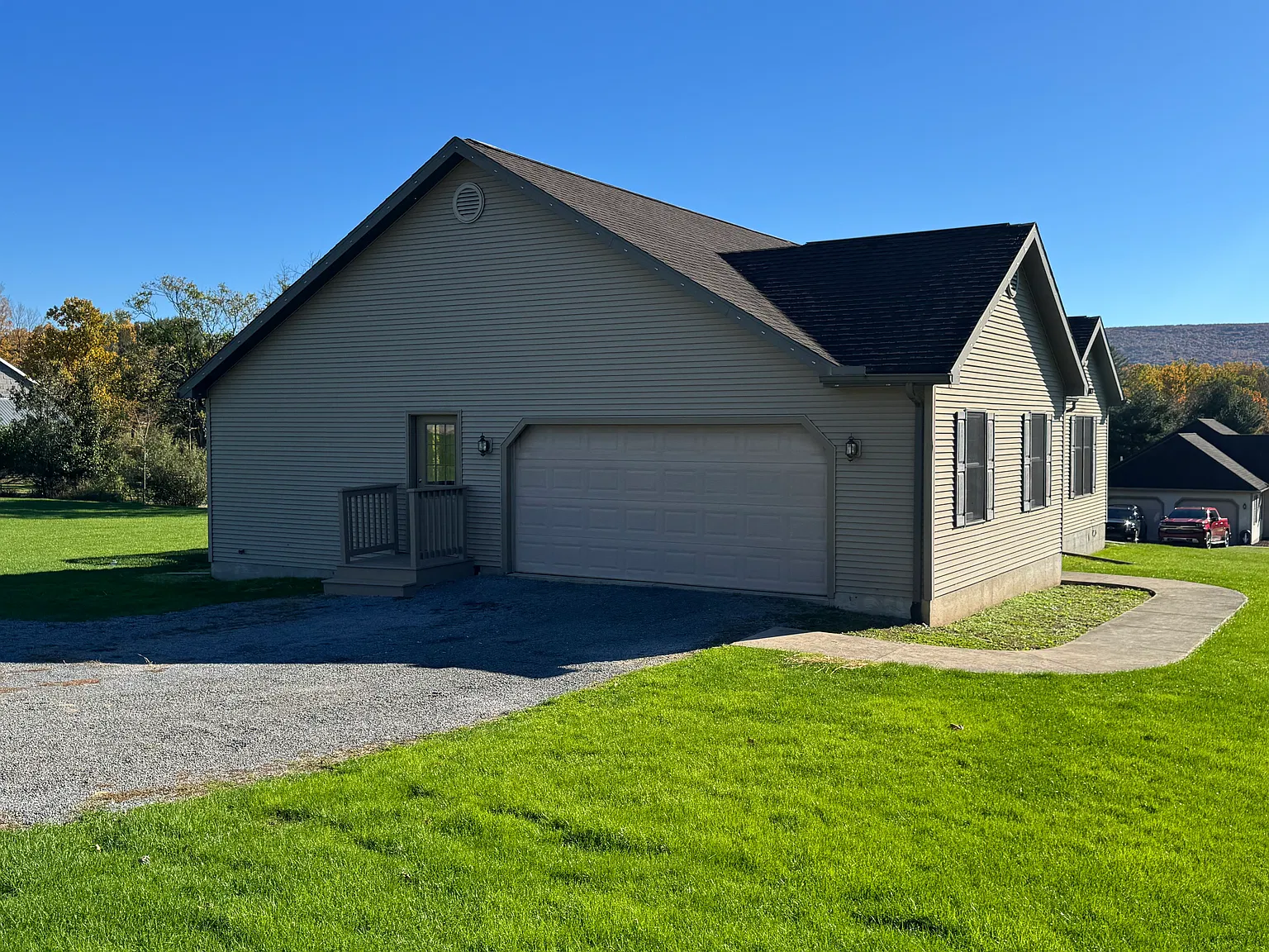 3 bed, 1502 sqft, $1,800 — Photo 2