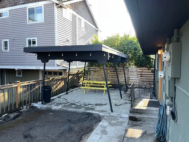 1451 & 1453 NW 70th St — Photo 11