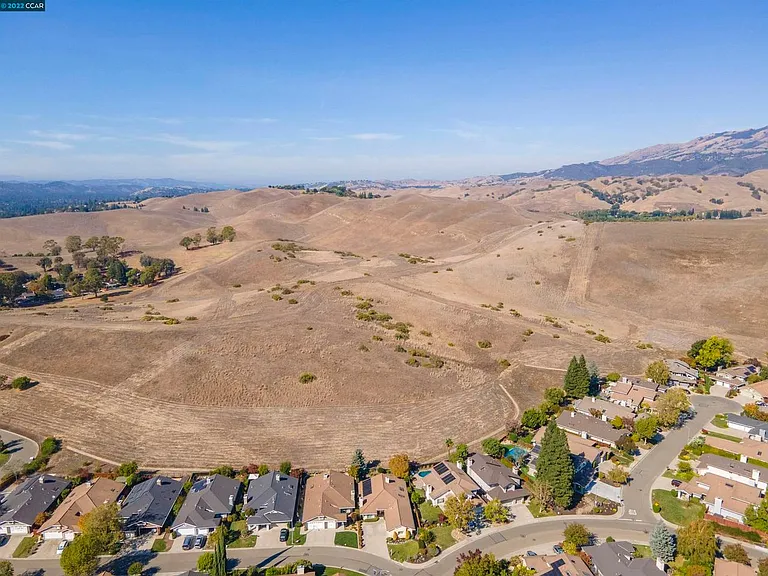3000 Marble Canyon Pl — Photo 40