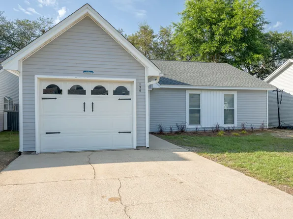 136 Midland Ct, Niceville, FL 32578