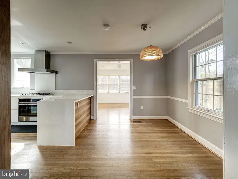 5208 Glenwood Rd — Photo 13