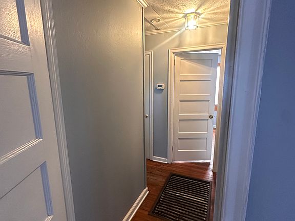 5th image of 104 Ricardo St #1