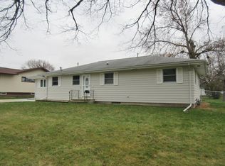 805 E South St, Marshalltown, IA 50158