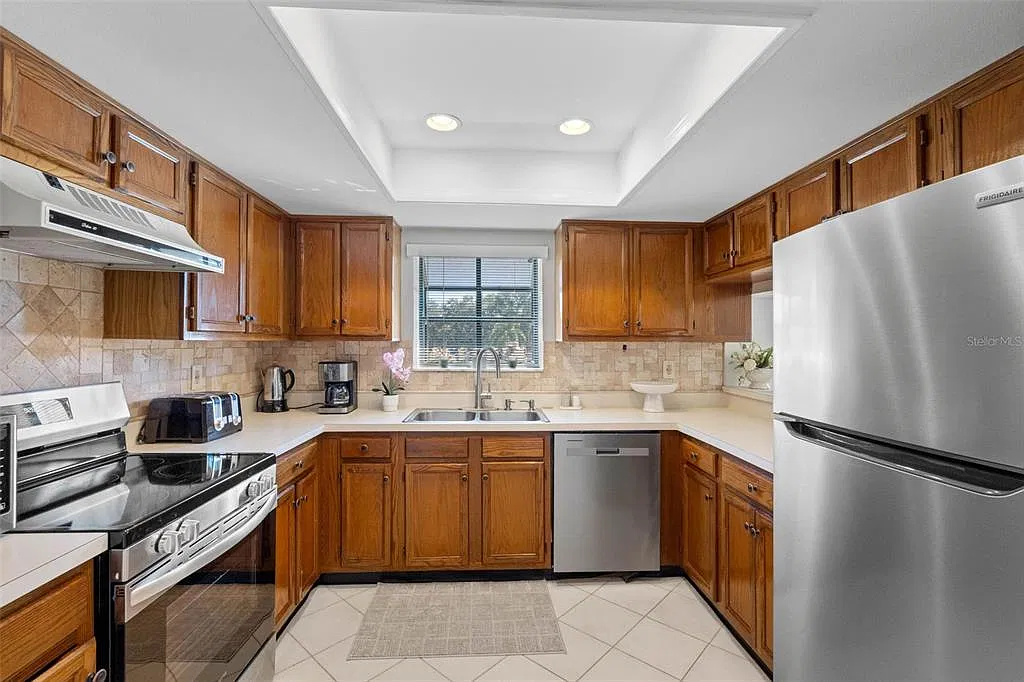 2 bed, 2.0 bath, 1040 sqft, $2,200 — Photo 4