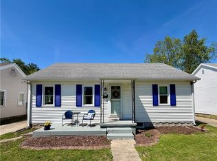 1409 S 14th St, Mattoon, IL 61938