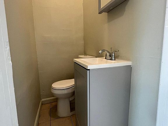 5th image of 252 21st St #1A