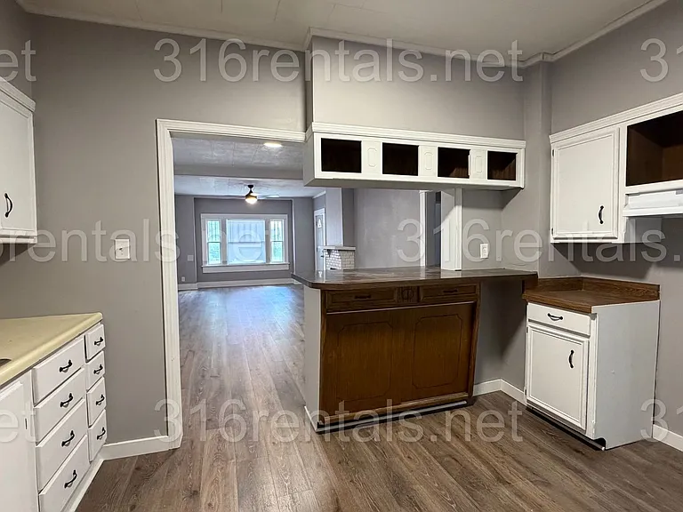 514 W 4th Ave — Photo 6
