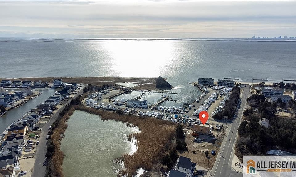 1st image of 1427 Radio Rd