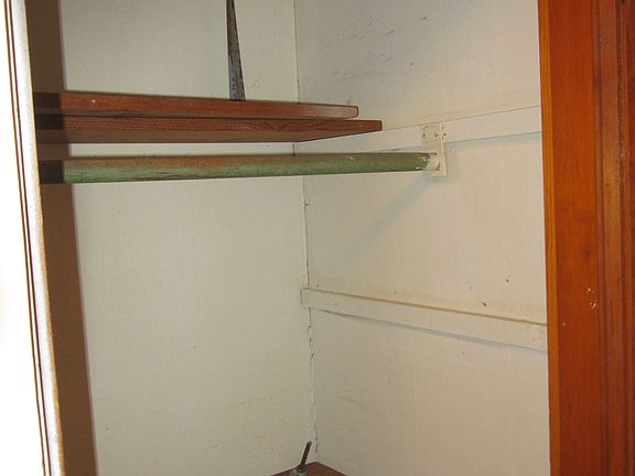 2nd image of 1201 Kiowa St