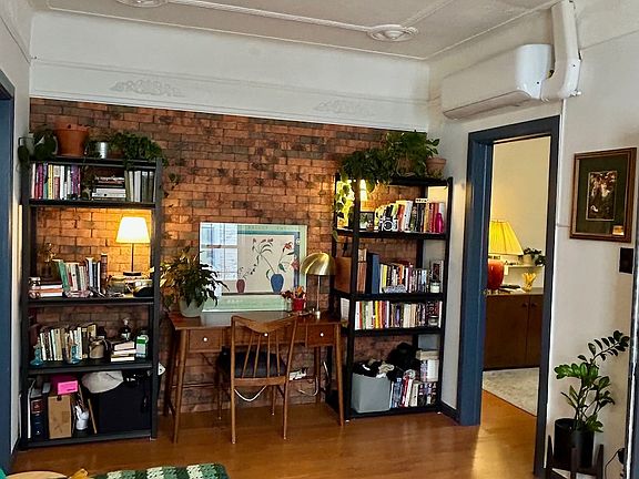 4th image of 446 Suydam St #2F