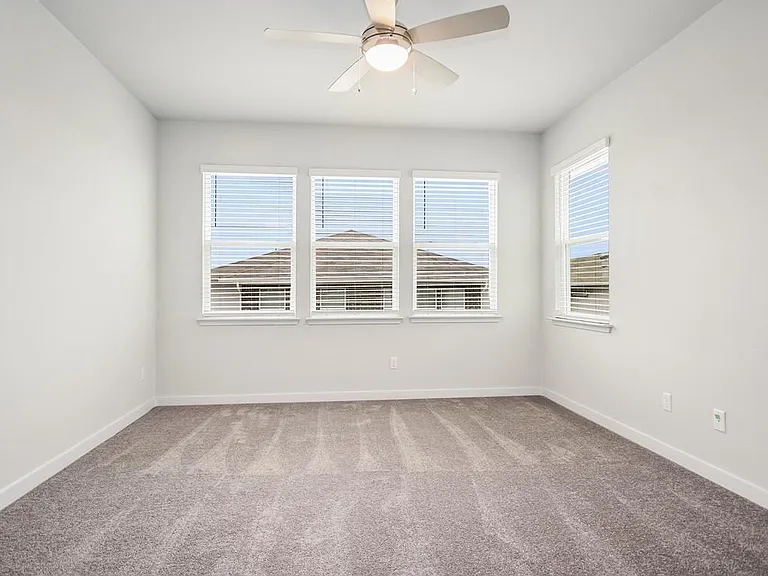 605 W South St #191 — Photo 12