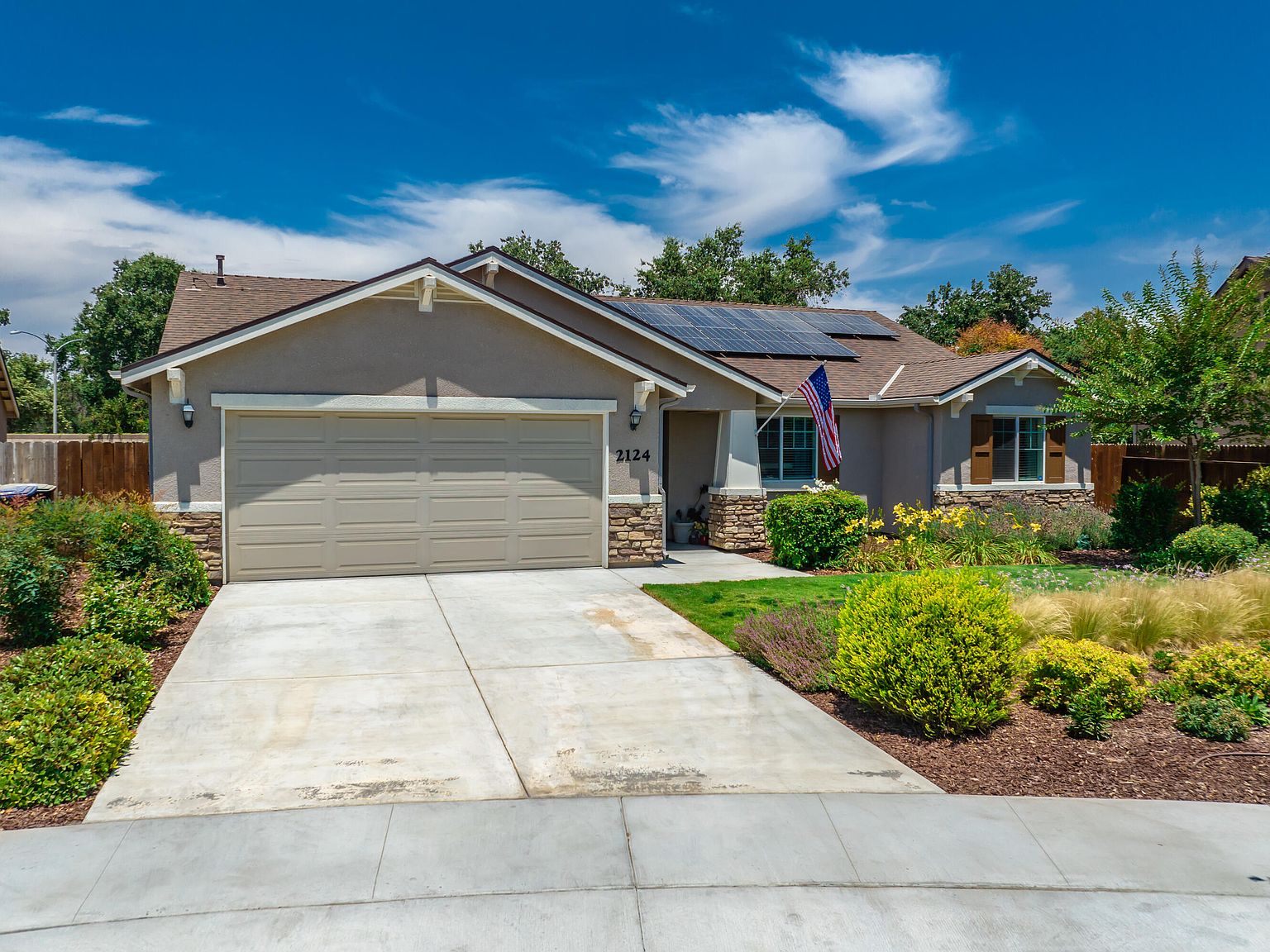 2124 E Woodsville Court, Visalia, CA 93292 Zillow