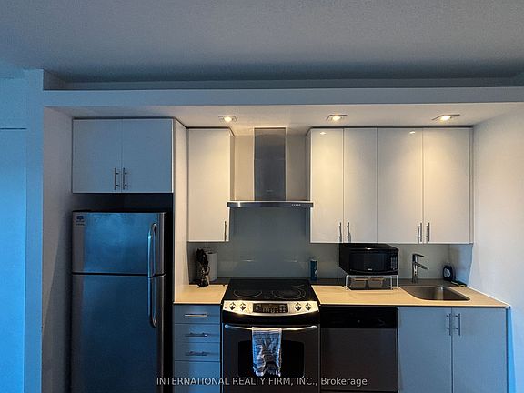 3rd image of 165 Legion Rd N #2923