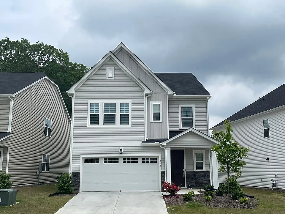 717 Grayson Ridge Ln
