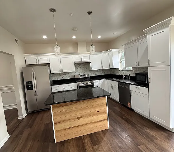 2524 Ayr Ct — Photo 9