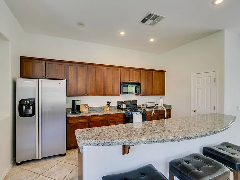 8 Kennesaw Rd — Photo 22