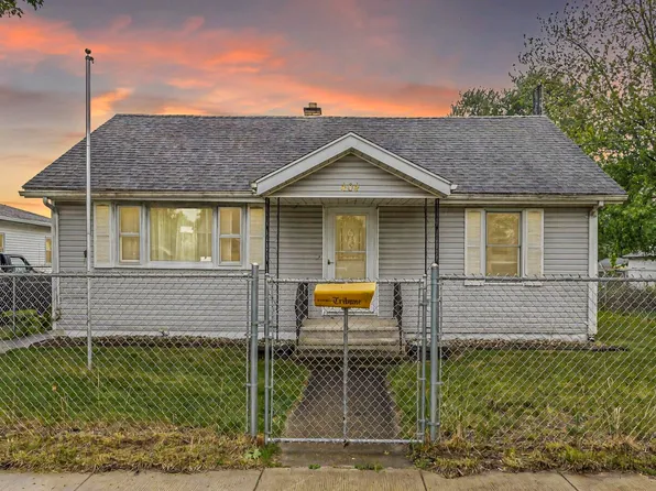 404 W Maple Ave, North Liberty, IN 46554