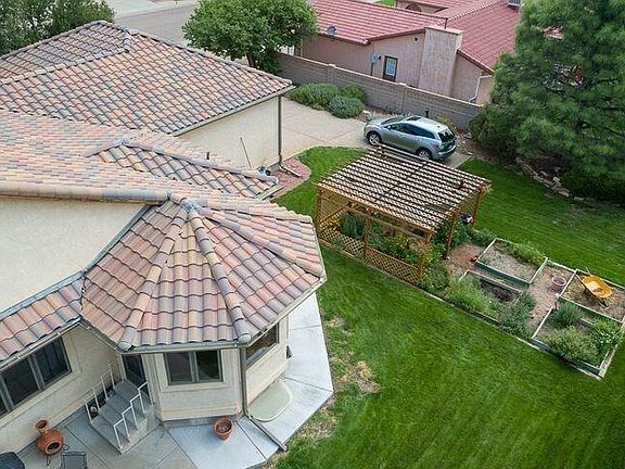 5th image of 6 Alta Loma Dr