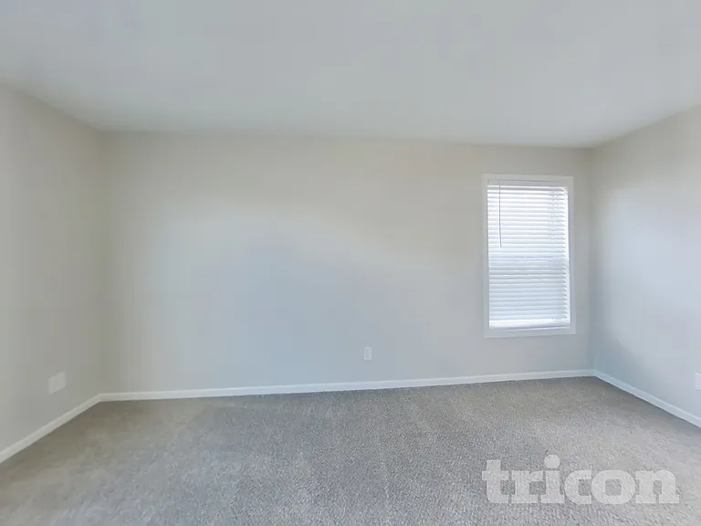 10875 Grace Dr — Photo 11