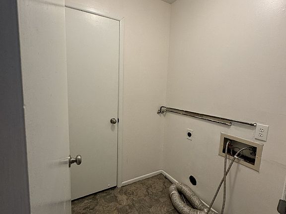 5th image of 1504 W Esthner Ave