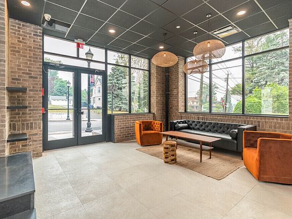 2nd image of 327 Totowa Rd #207