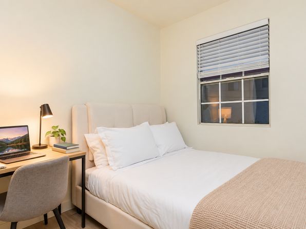 46 S Lotus Ave #5