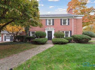 2521 Meadowwood Dr, Toledo, OH 43606