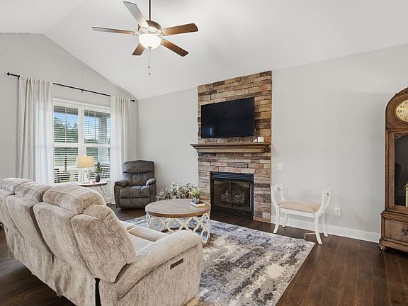 2nd image of 404 Ansel Woods Ln