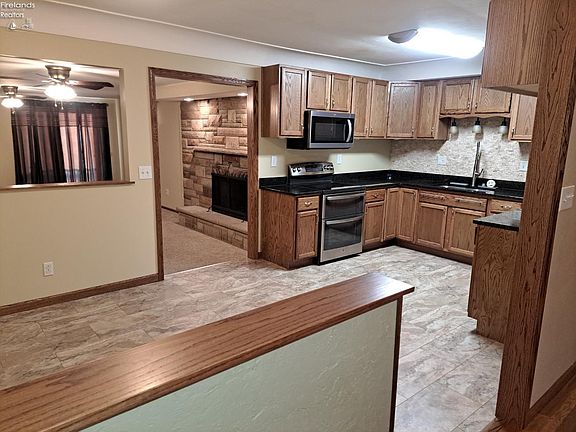 4th image of 1813 Finley Dr