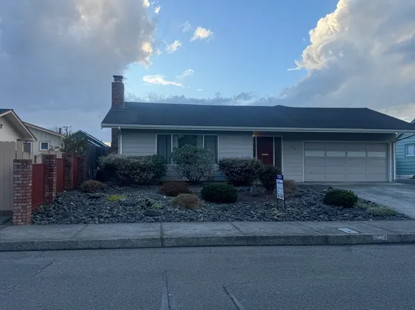 2728 O St, Eureka, CA 95501