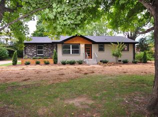 330 Excell Rd, Clarksville, TN 37043