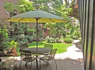 1037 N Wolcott Ave, Chicago, IL 60622