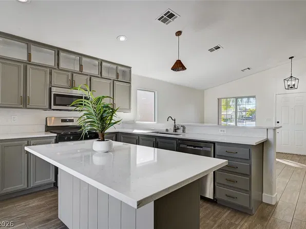 7648 Catalina Harbor St, Las Vegas, NV 89131