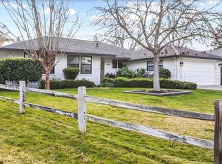 9485 Crown Point Way, Elk Grove, CA 95624